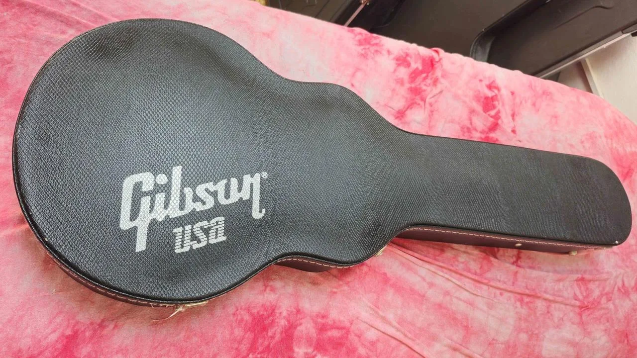 Gibson Les Paul Studio model 2010