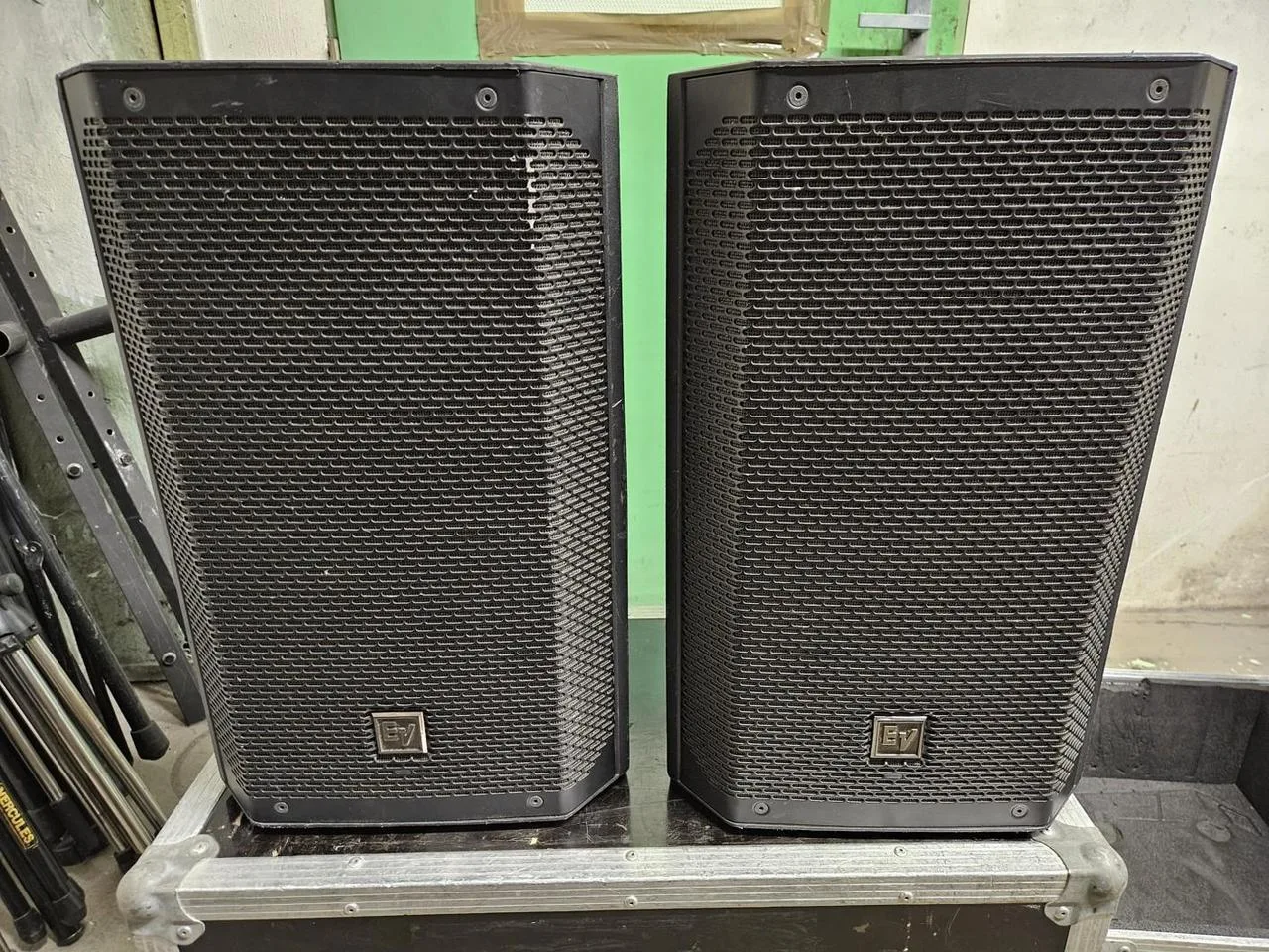 EV ELX200-10P