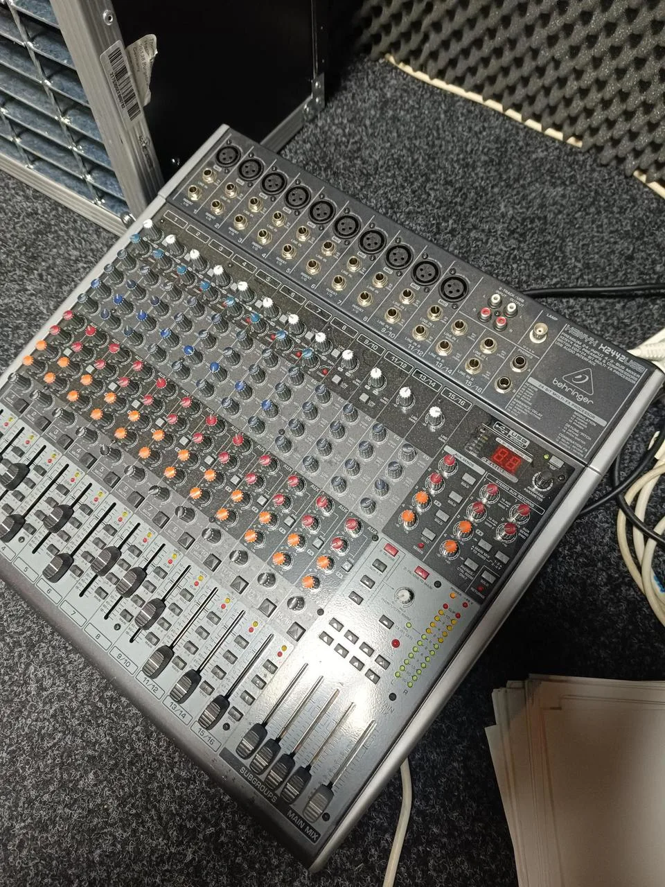 Behringer Xenyx x2442usb