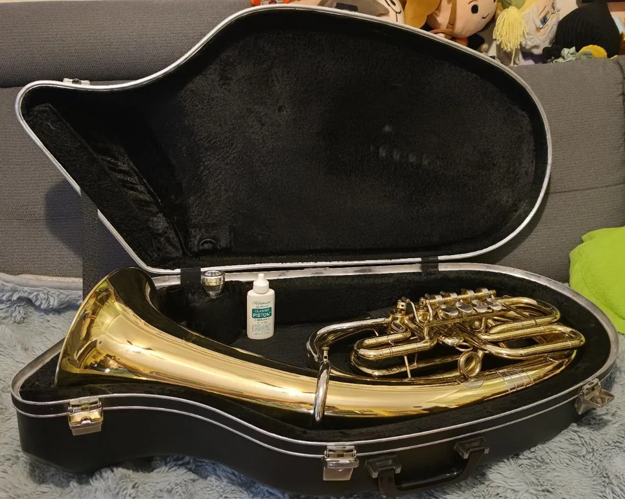 Baryton AMATI