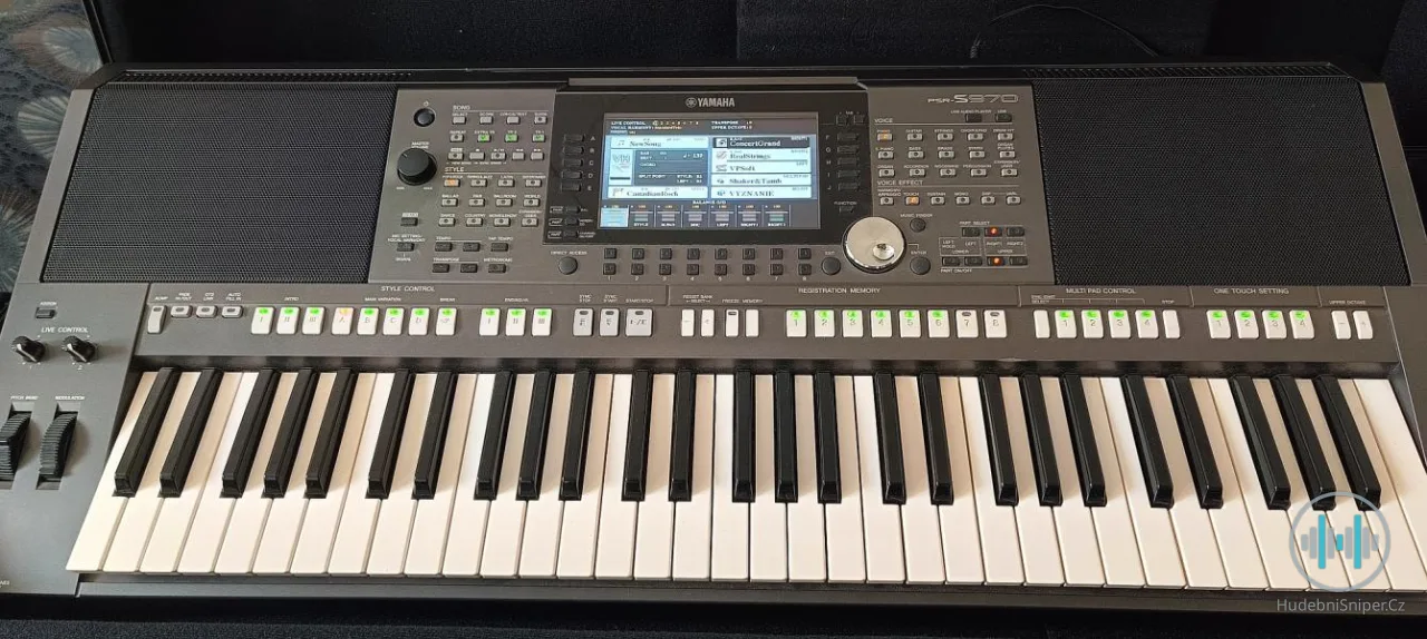 Klávesy YAMAHA S970 s pevným flightcase kufrem GATOR TSA61