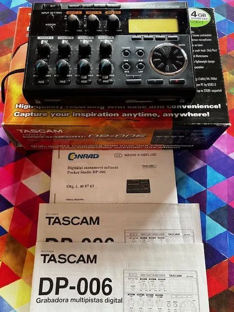 TASCAM  DP-006