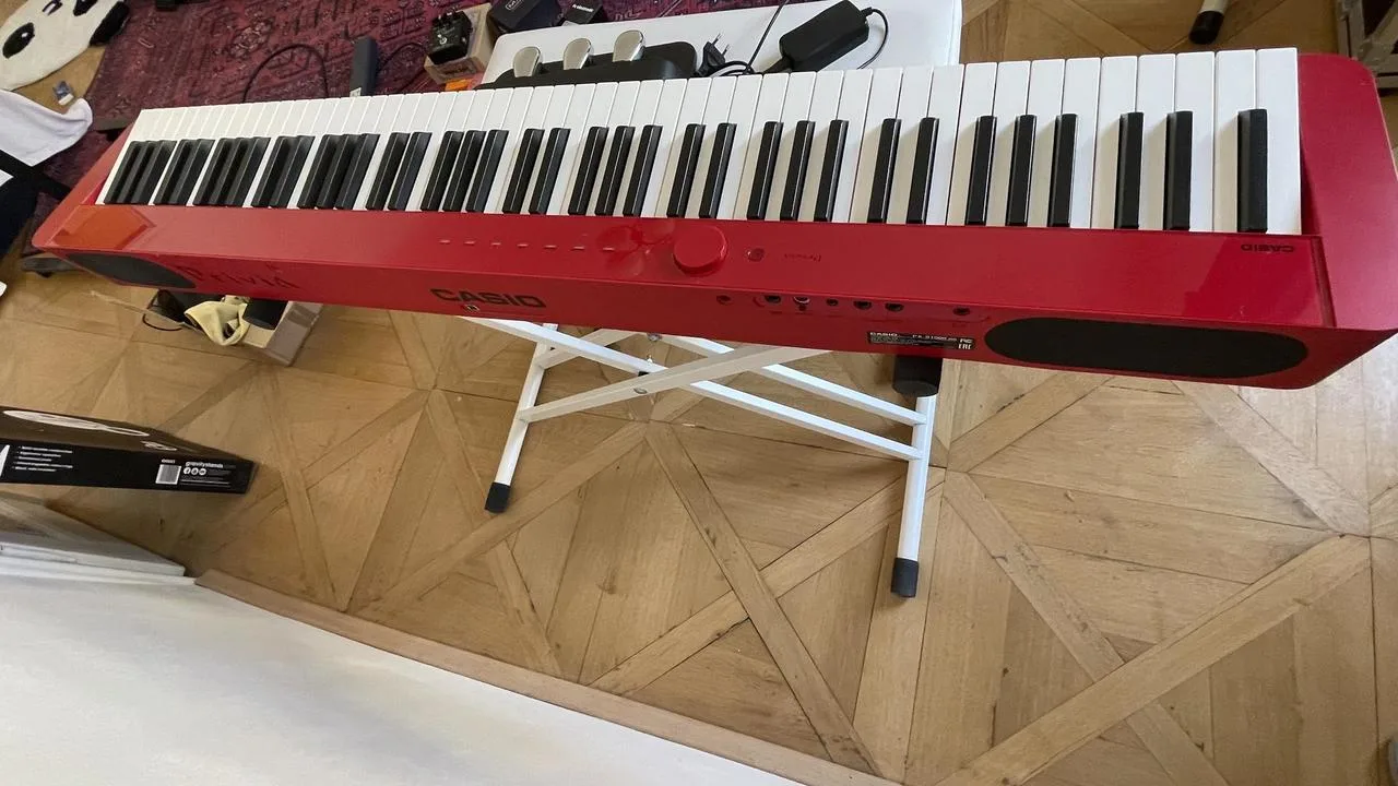 Casio Privia PX-S1000RD electric piano