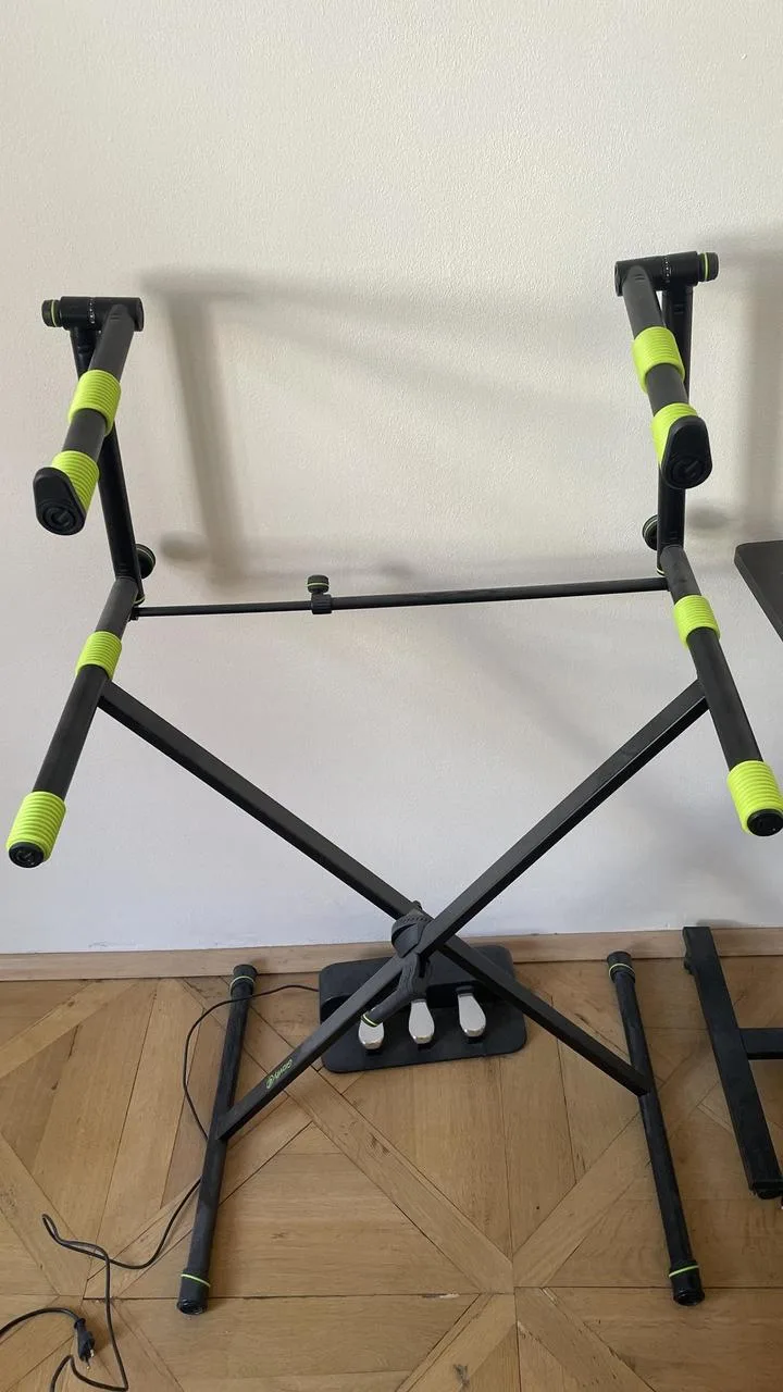 Gravity double stand KSX 1 +  KSX 2 T