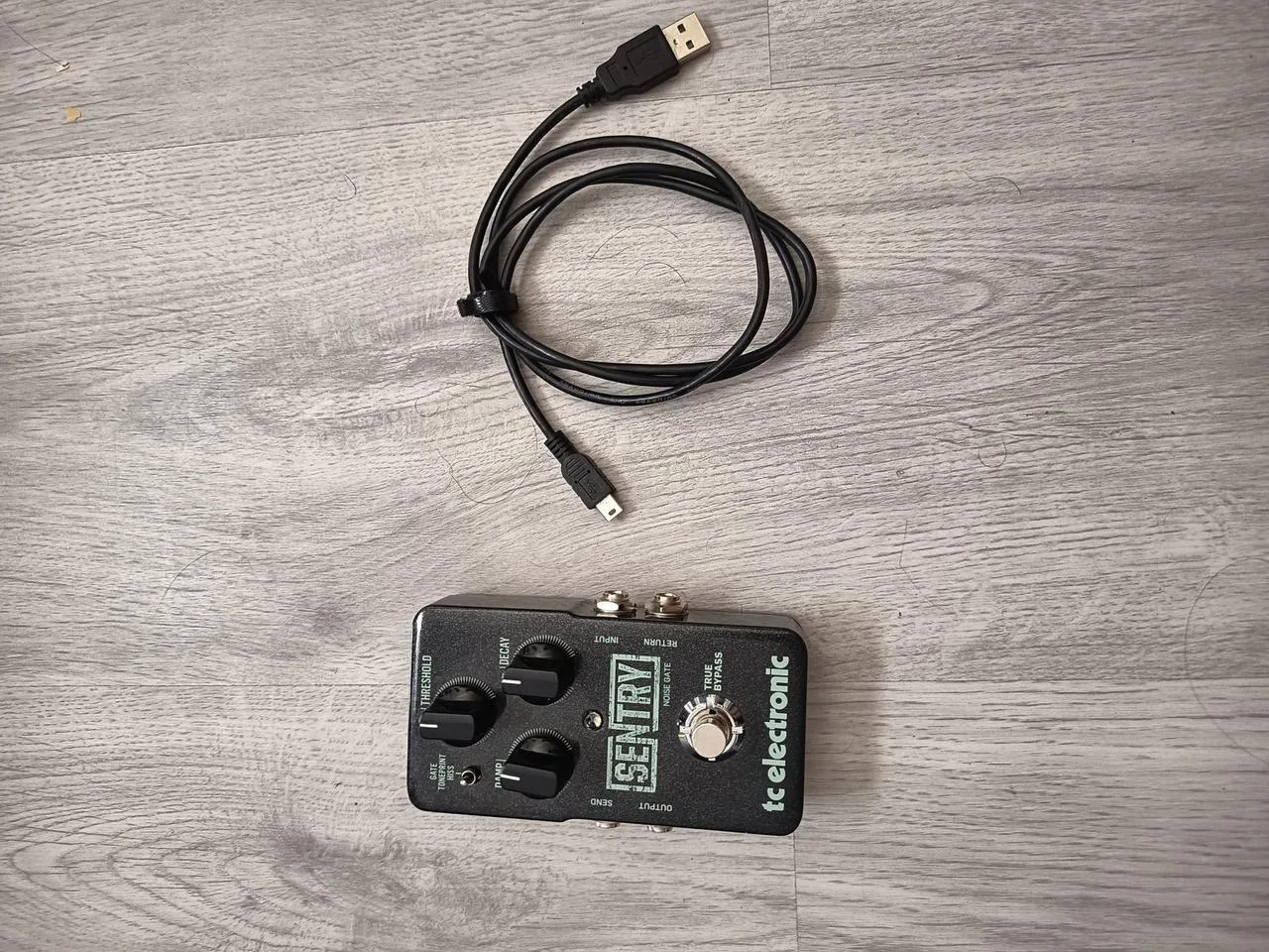 Prodám Sentry Noisegate