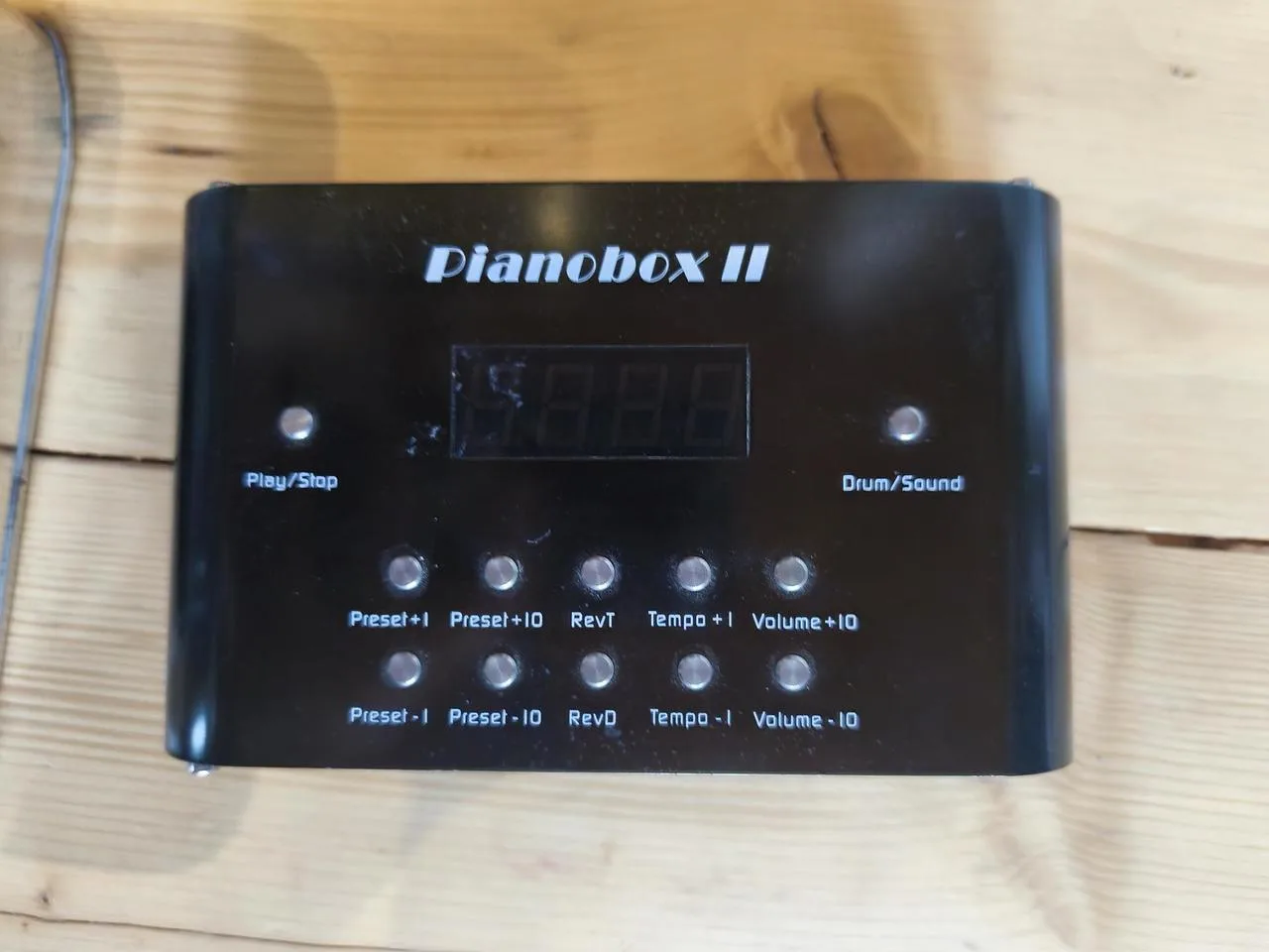 Klávesy 61 + PIANOBOX II modul s rejstříkem 128 zvuků