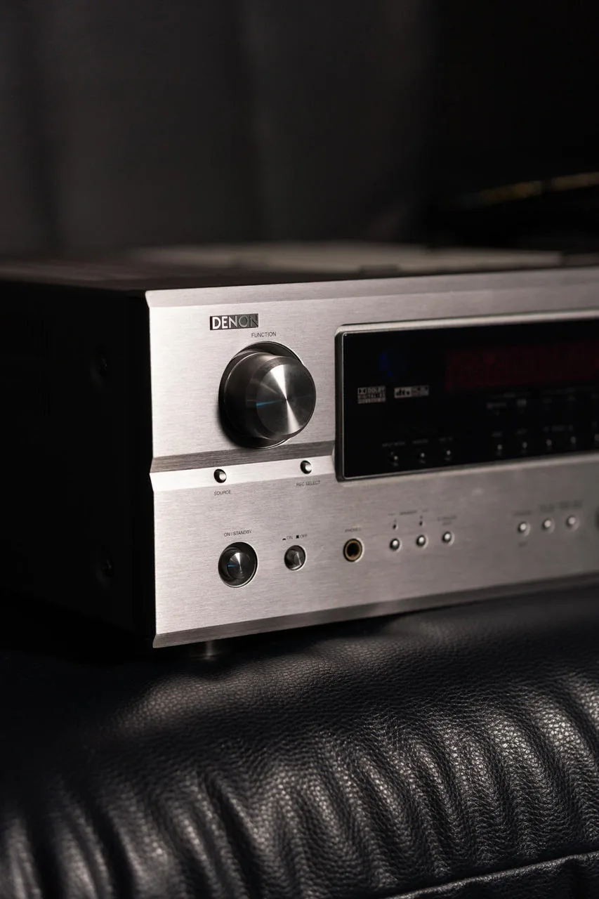 Denon AVR-2106 – klasický poctivý AV receiver / zesilovač