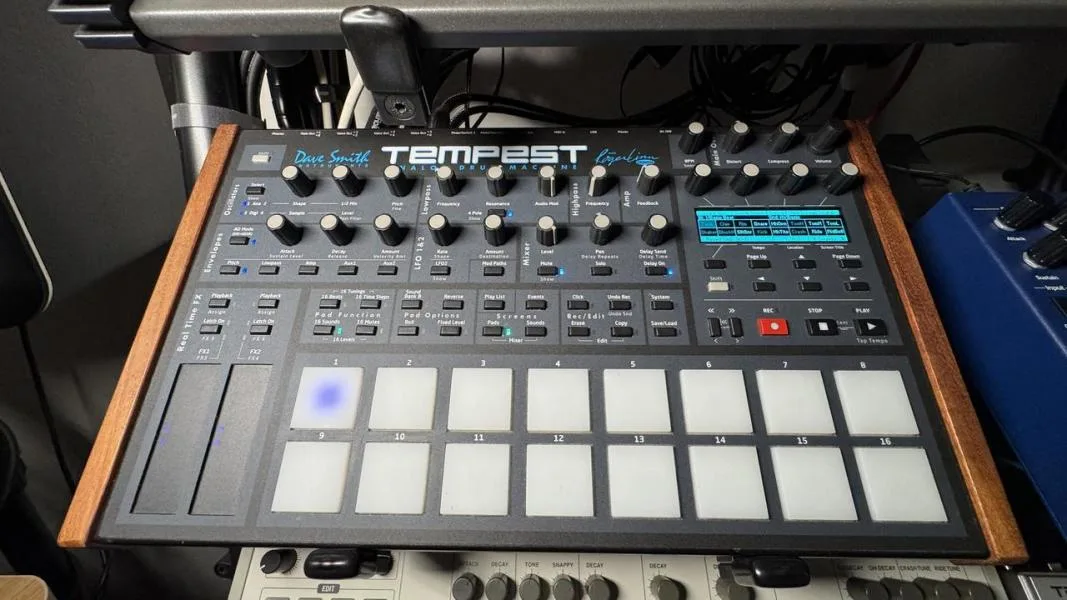TEMPEST - DAVE SMITH INSTRUMENTS