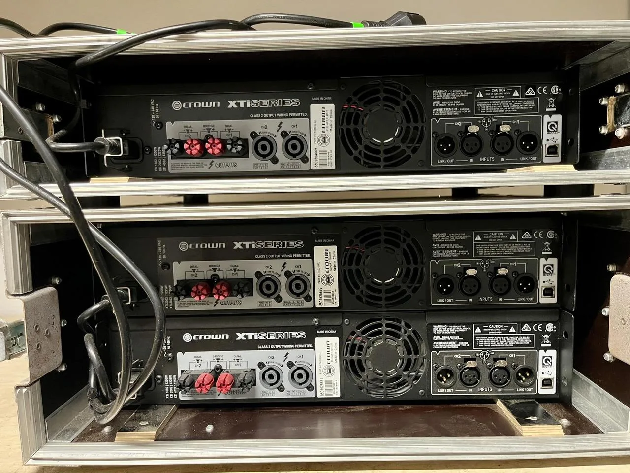 3x Crown XTi 4002