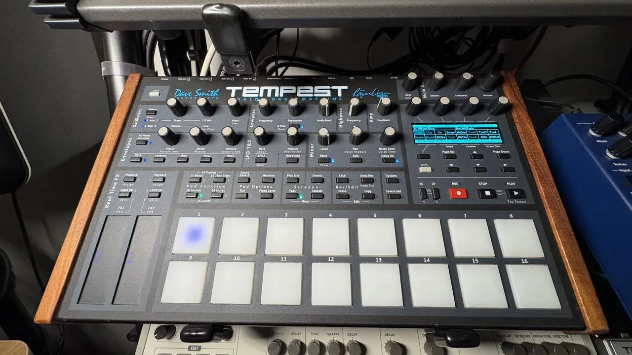 Dave Smith Instruments TEMPEST