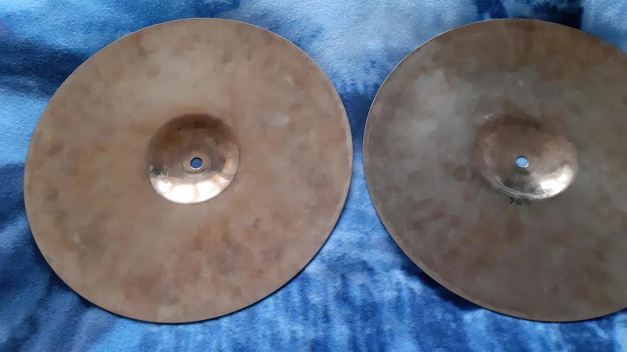 Hi- hat 13 " , činel 16 " crach zn. UFIP - supernova