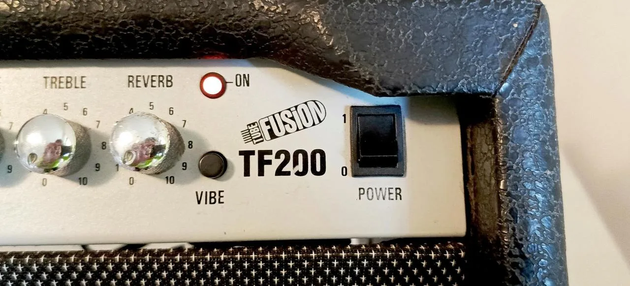 LANEY TF 200