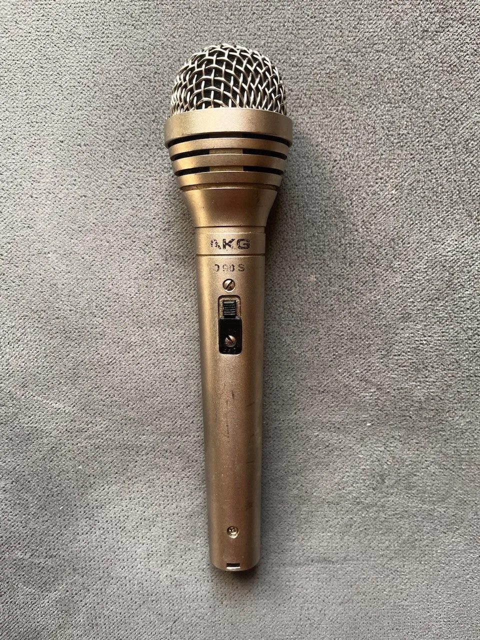 Vintage mikrofon AKG D90S