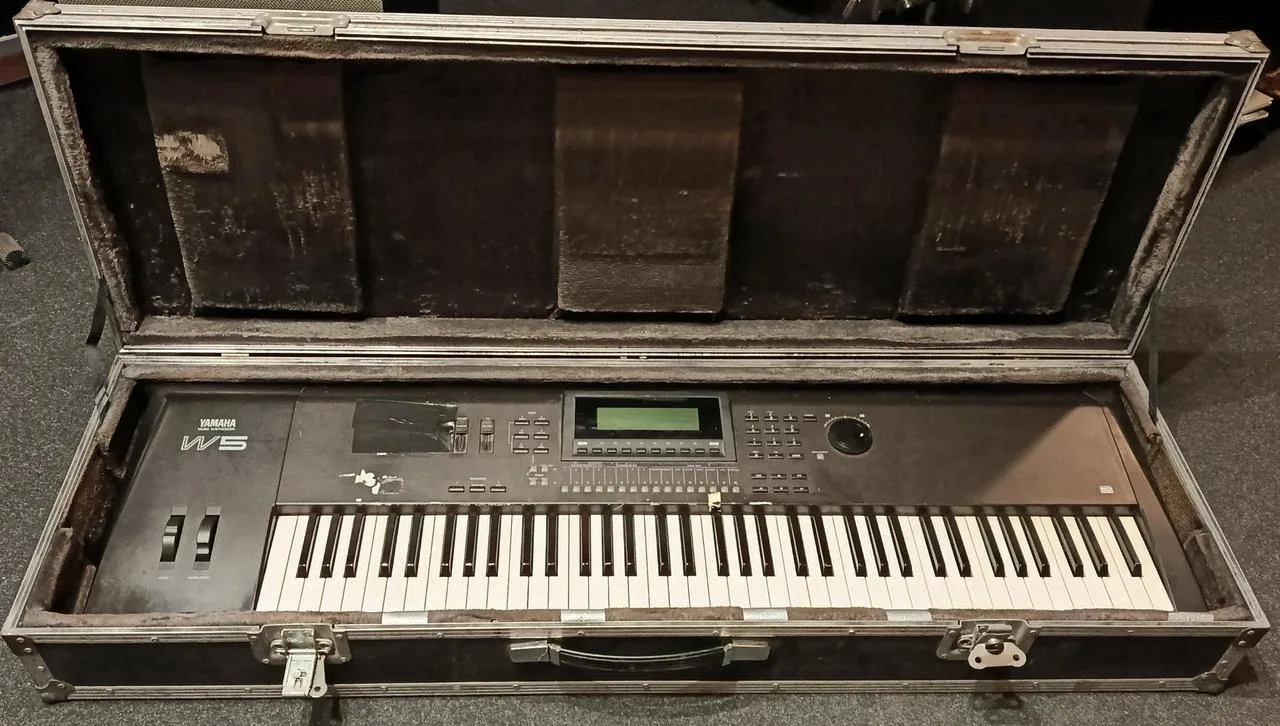 Yamaha W5