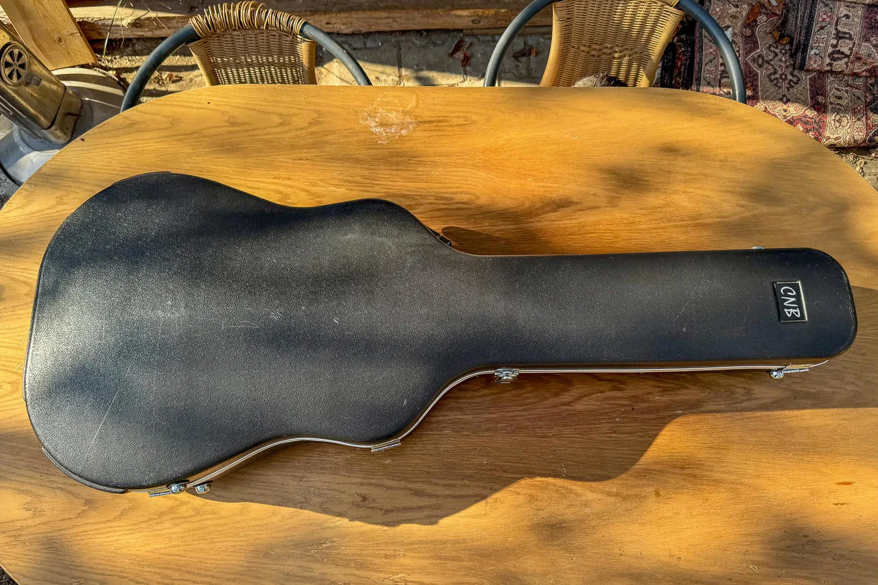 Fender CD-100-12 dvanáctistrunka