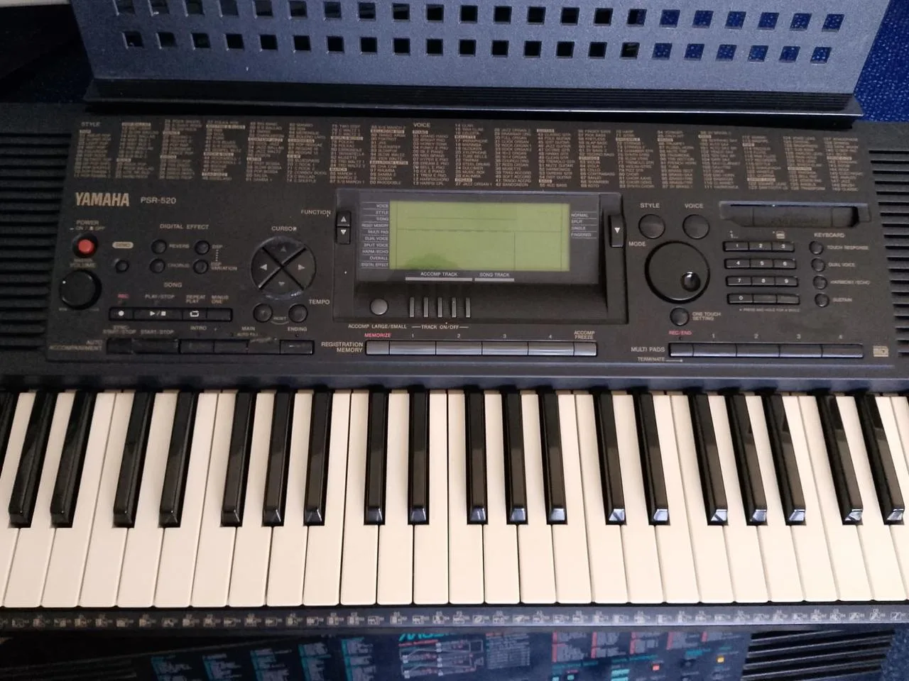SET YAMAHA PSR-520 (Japan) + YAMAHA PSS-760 + 2x kartridge