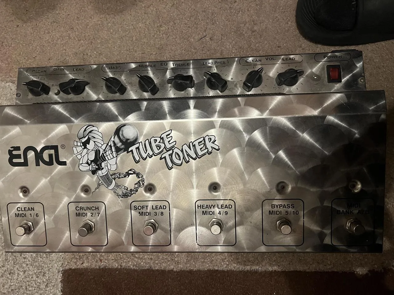 Gitarovy aparat: ENGL Invader / MESA box / G Major 2