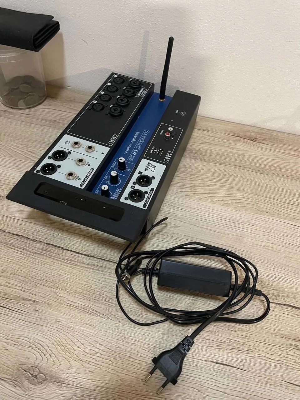 Mixážní pult Soundcraft ui 12