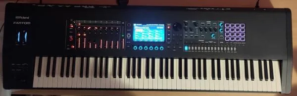 Roland Fantom 8