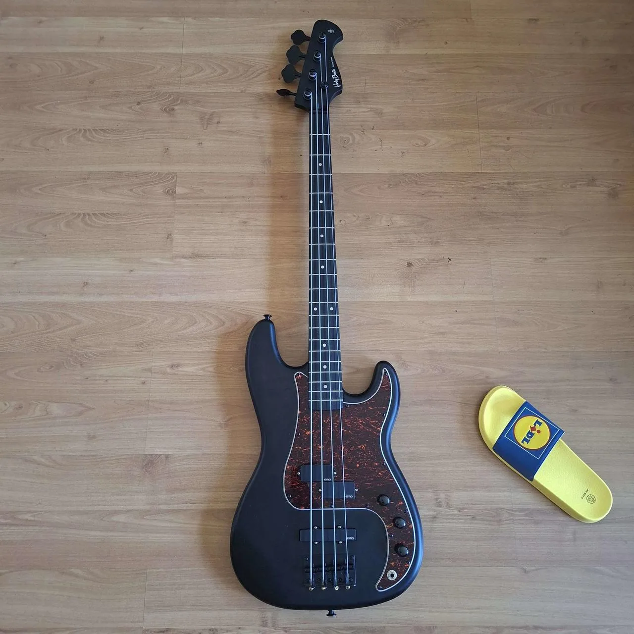 Harley Benton PJ-4 + EMG PJ set
