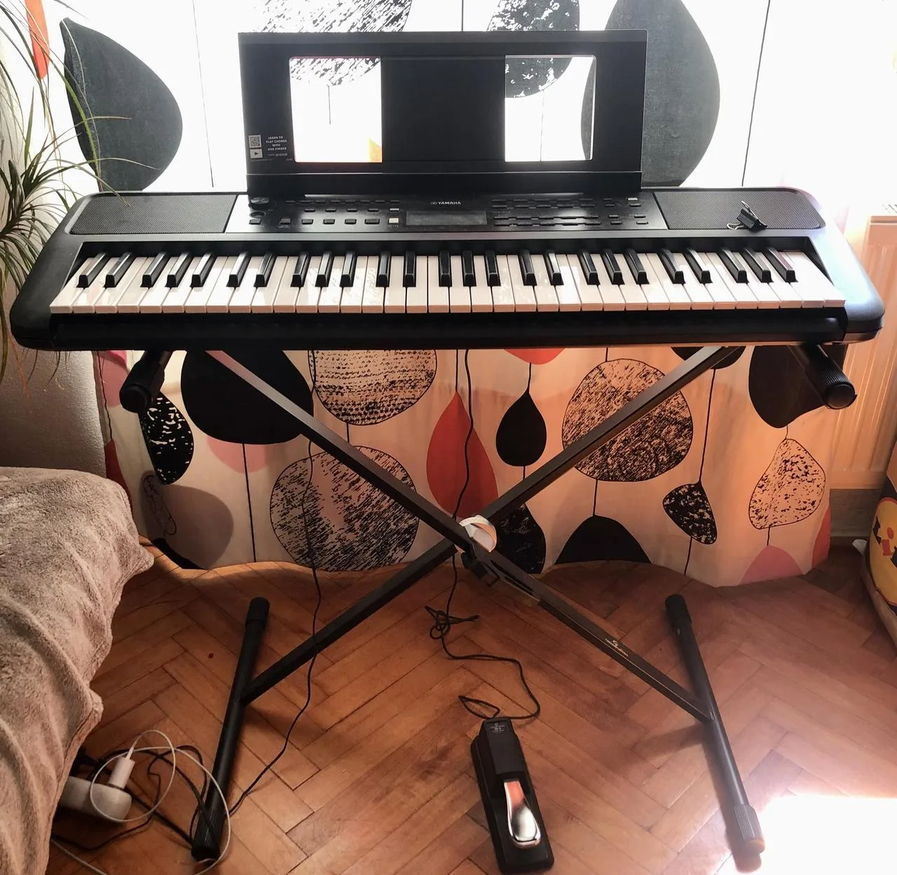 Yamaha PSR-E383