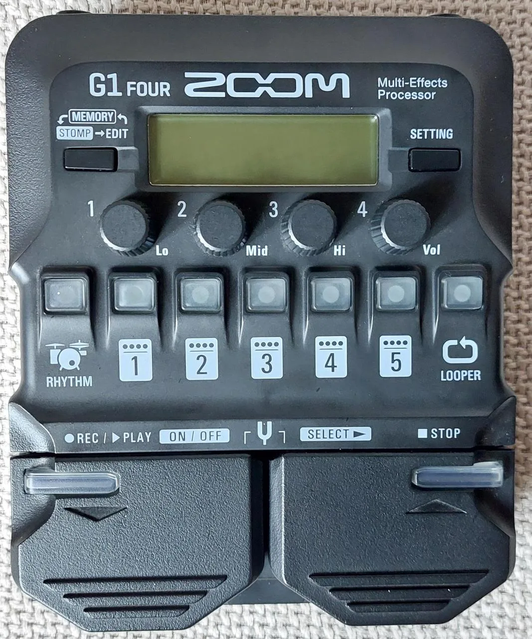 ZOOM G1 four