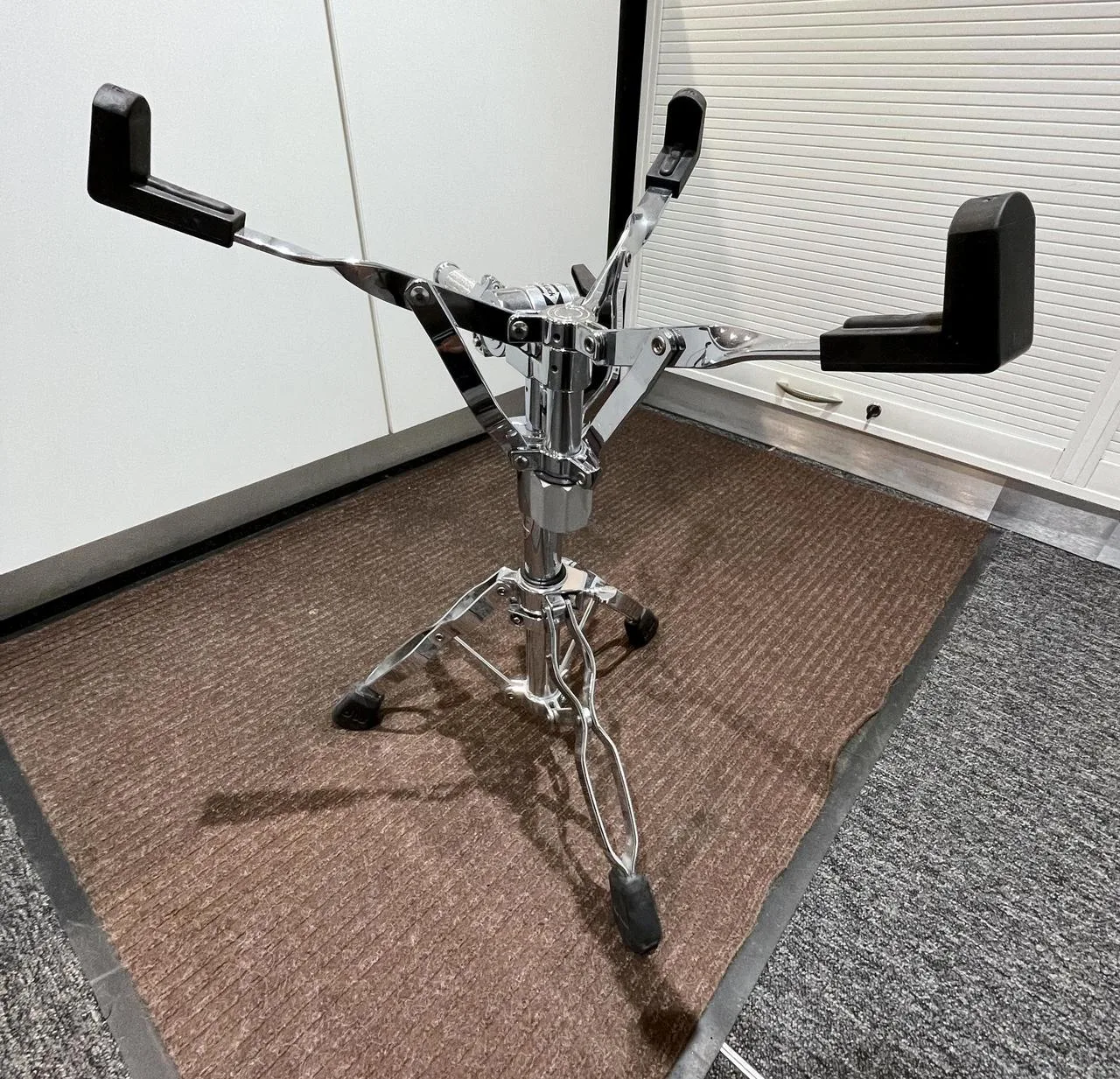 DW 9300 stojan na snare