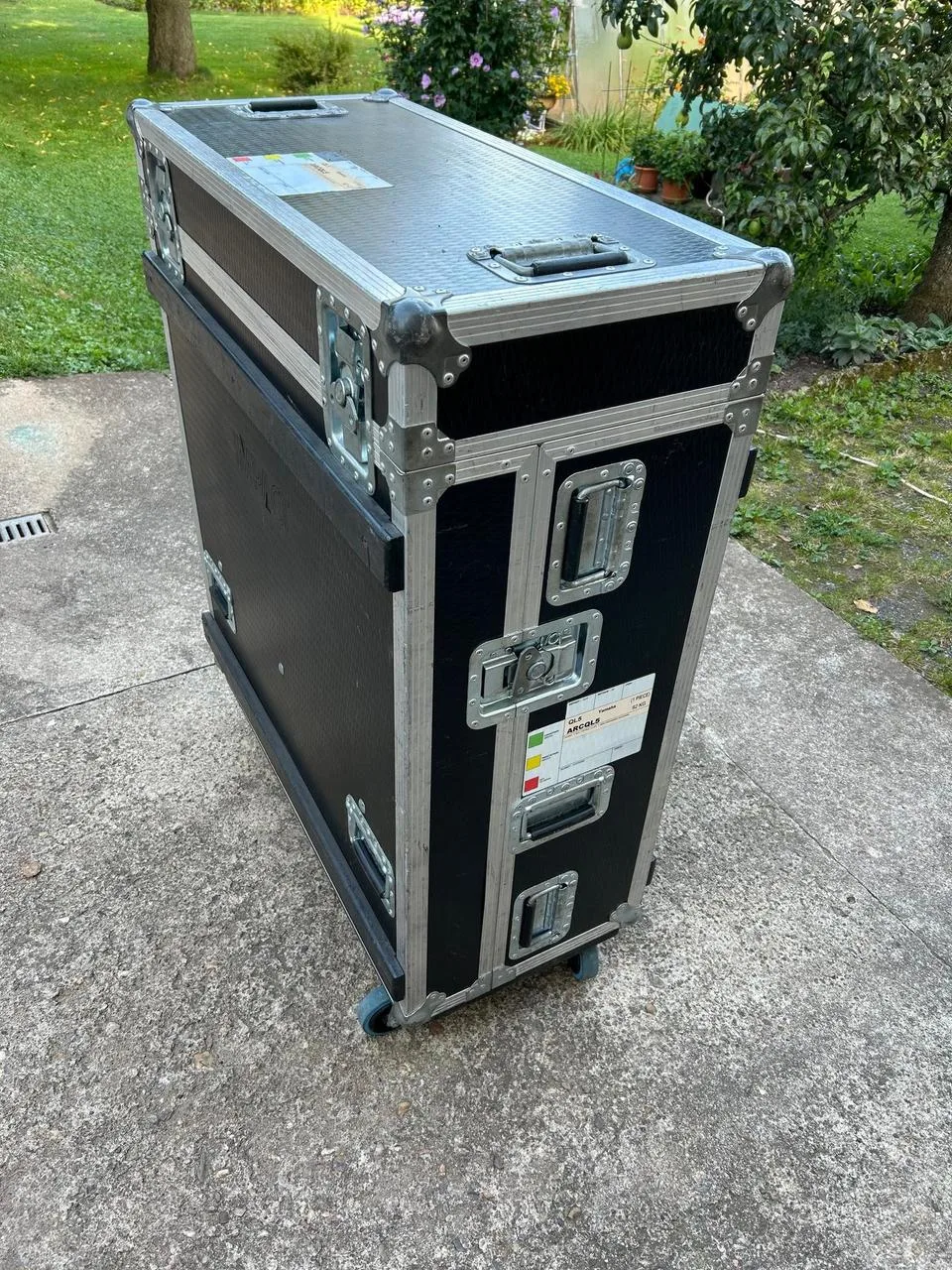 Case Yamaha QL5.