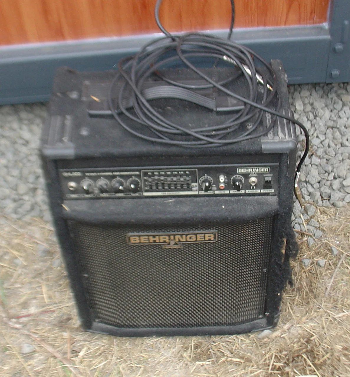 90W kombo BEHRINGER