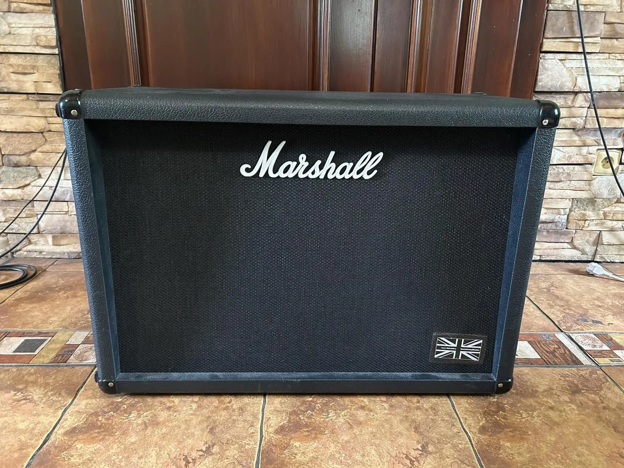 Prodám bednu Marshall MC212 / 2x12 repro - Custom voiced