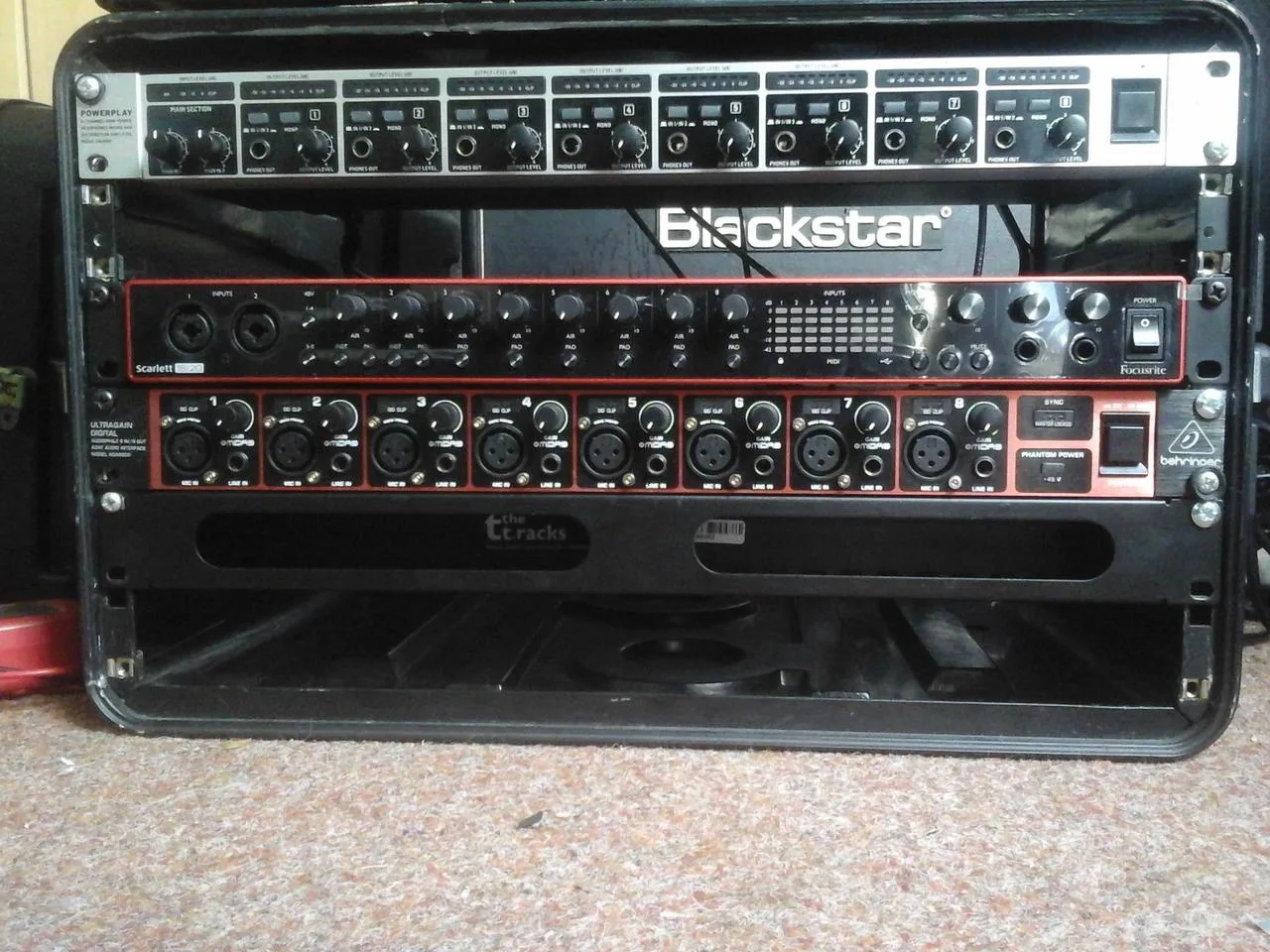 Focusrite 18i20 3rd GEN + ADA8200 + HA8000