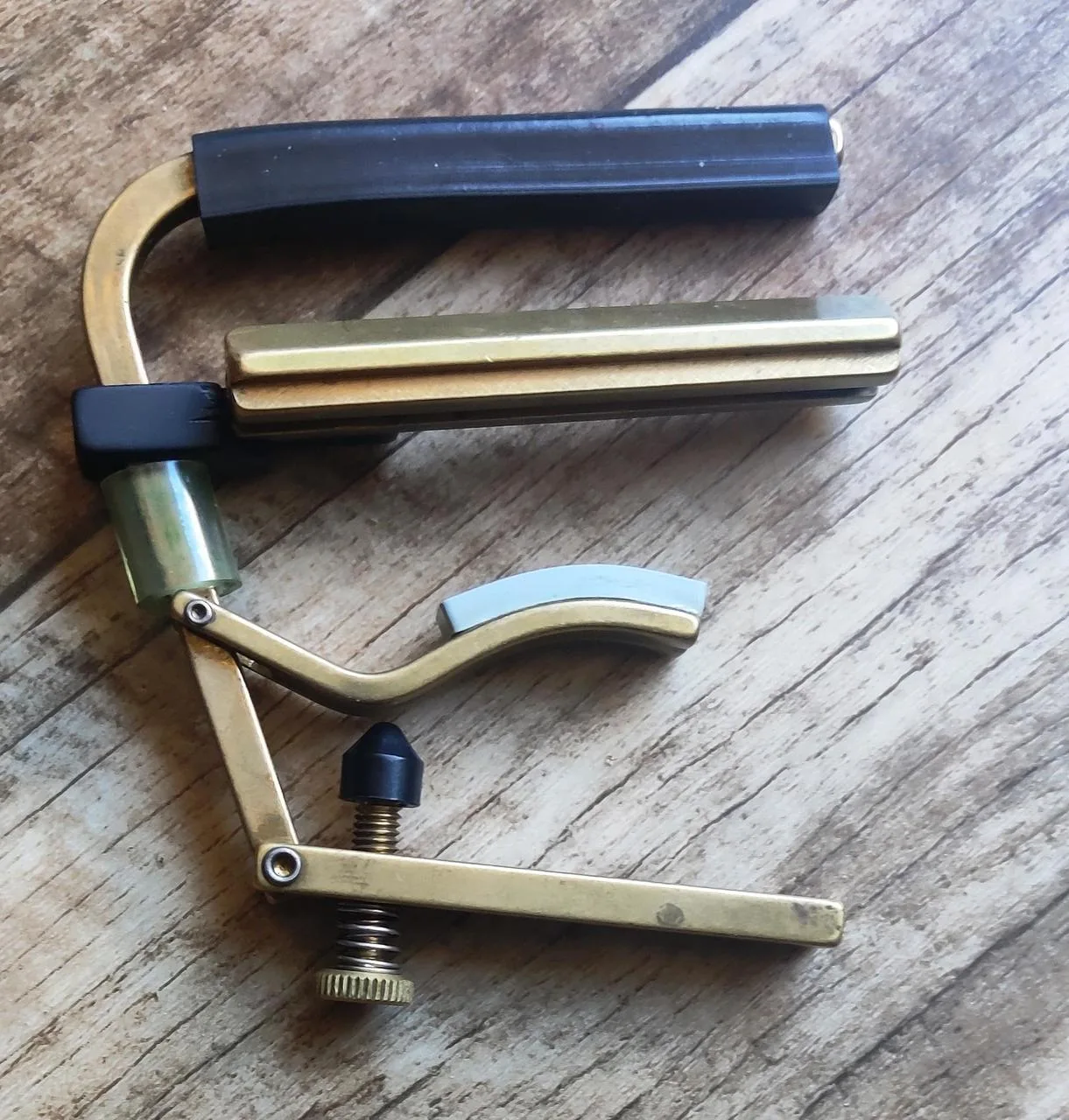 Kapodastr na dobro/reso squareneck Shubb C6b