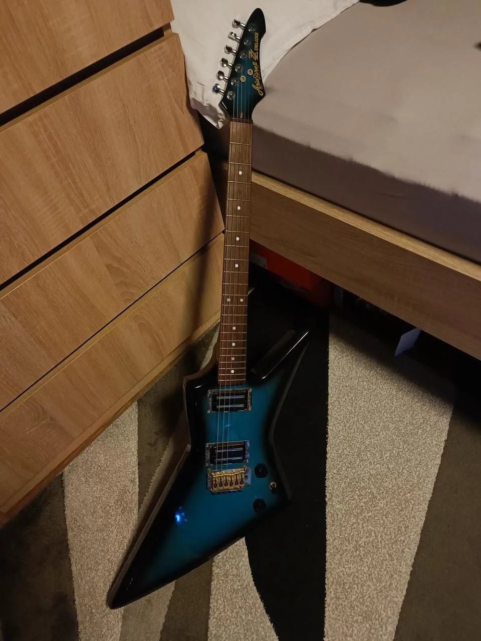 Aria Pro 2 ZZ Deluxe
