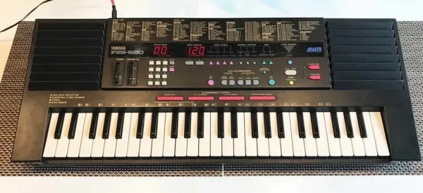 Yamaha PSS-590