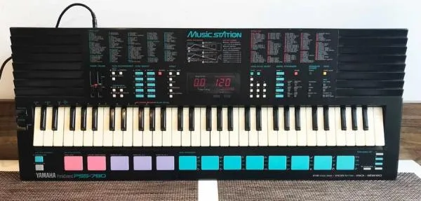 Yamaha PSS-780