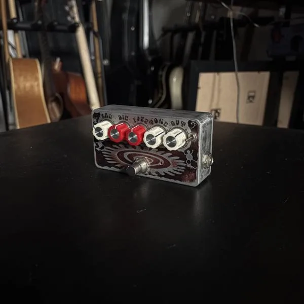 Zvex Mastotron klon