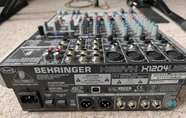 Behringer Xenyx X 1204 USB