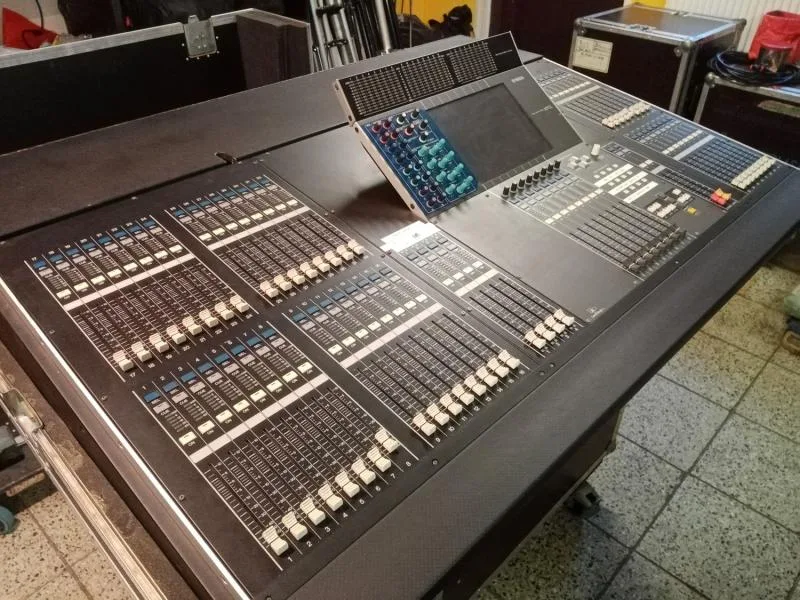 Prodám YAMAHA M7CL-48 ES vč. 3x stagebox SB168