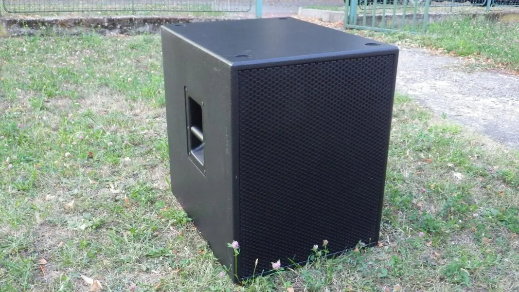 Basový box 15NBX100 po párech libovolné množství