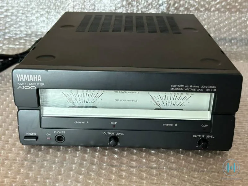 Koncový zesilovač Yamaha A 100 - A 100a.
