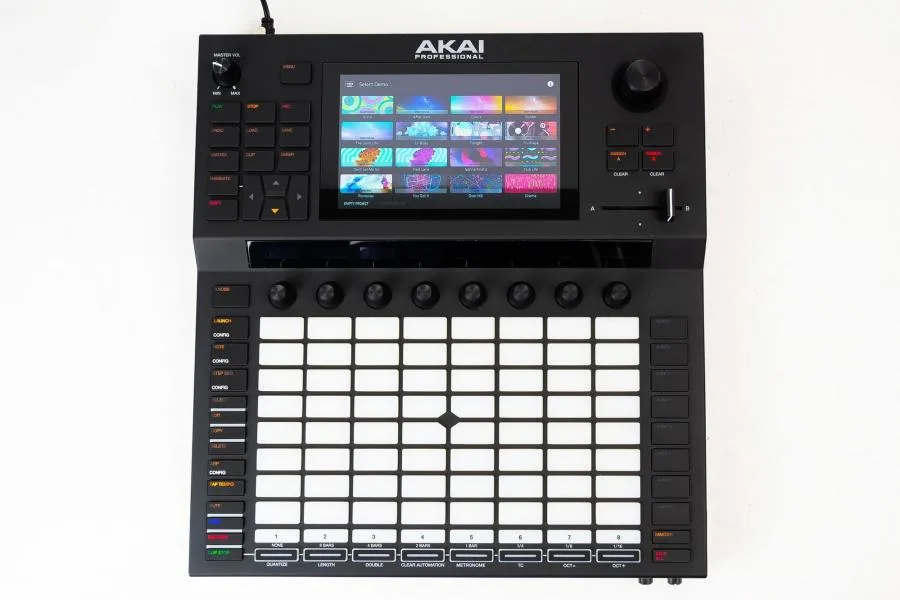 AKAI FORCE / TOP STAV / 512 GB SSD