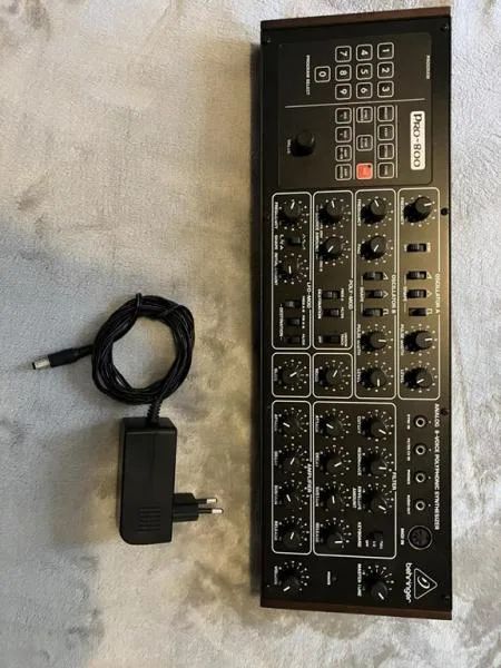 Behringer Pro800