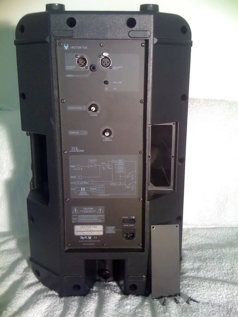 Zeck VECTOR 12/1active speakers 350/700W poslední model - cerna za pár