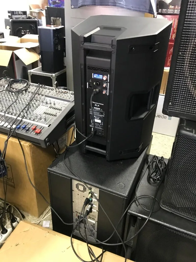 Electro Voice ZLX 12P 12" aktivní reprobox 2-pásma 250/500/1000W