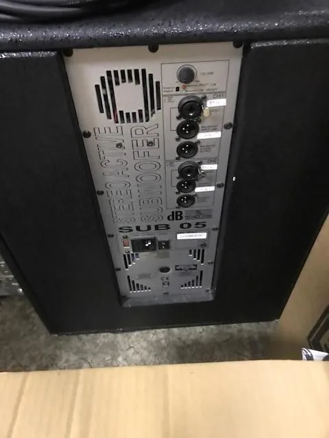 dB Technologies SUB05 aktivní subbas 12" 400W 40-150Hz SPL127dB