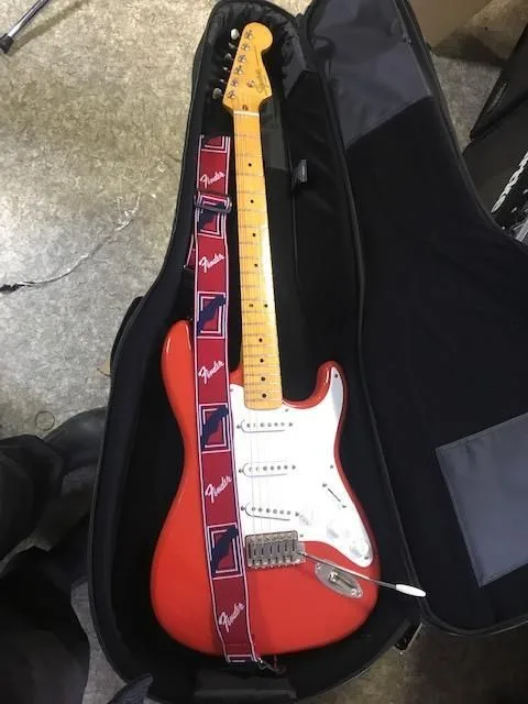 Fender Squier Classic Vibe '50s Stratocaster – Fender Squire Classic Vibe ‘50s Stratocaster , Fiesta RED, SSS,