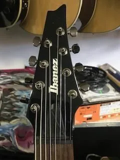 Ibanez RGIE28FE Black 8mi strunná el. kytara v perf. stavu, pouzdro