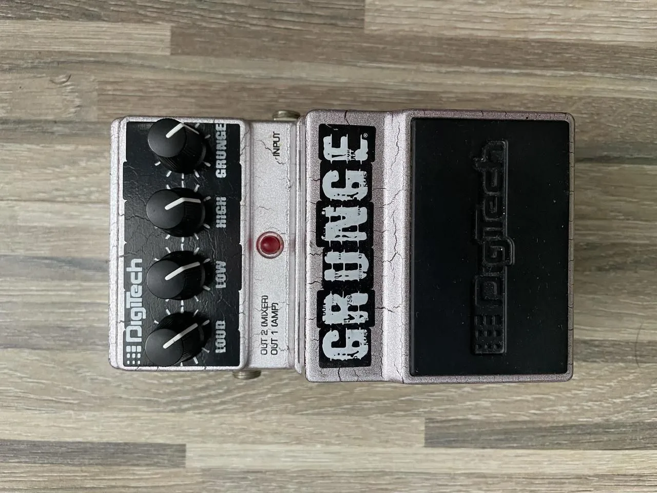 Digitech Grunge originální distortion vyhledávaný efekt