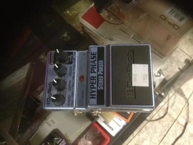 Digitech Hyper Phase - Stereo Phaser speciální čip - vyhledávaný efekt