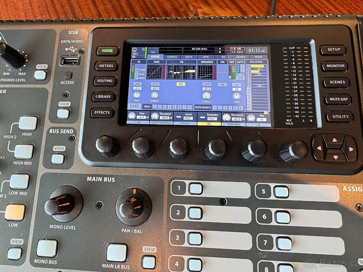 Behringer X-32 Producer Dig. mix. pult + hardcase pro něj zánovní stav